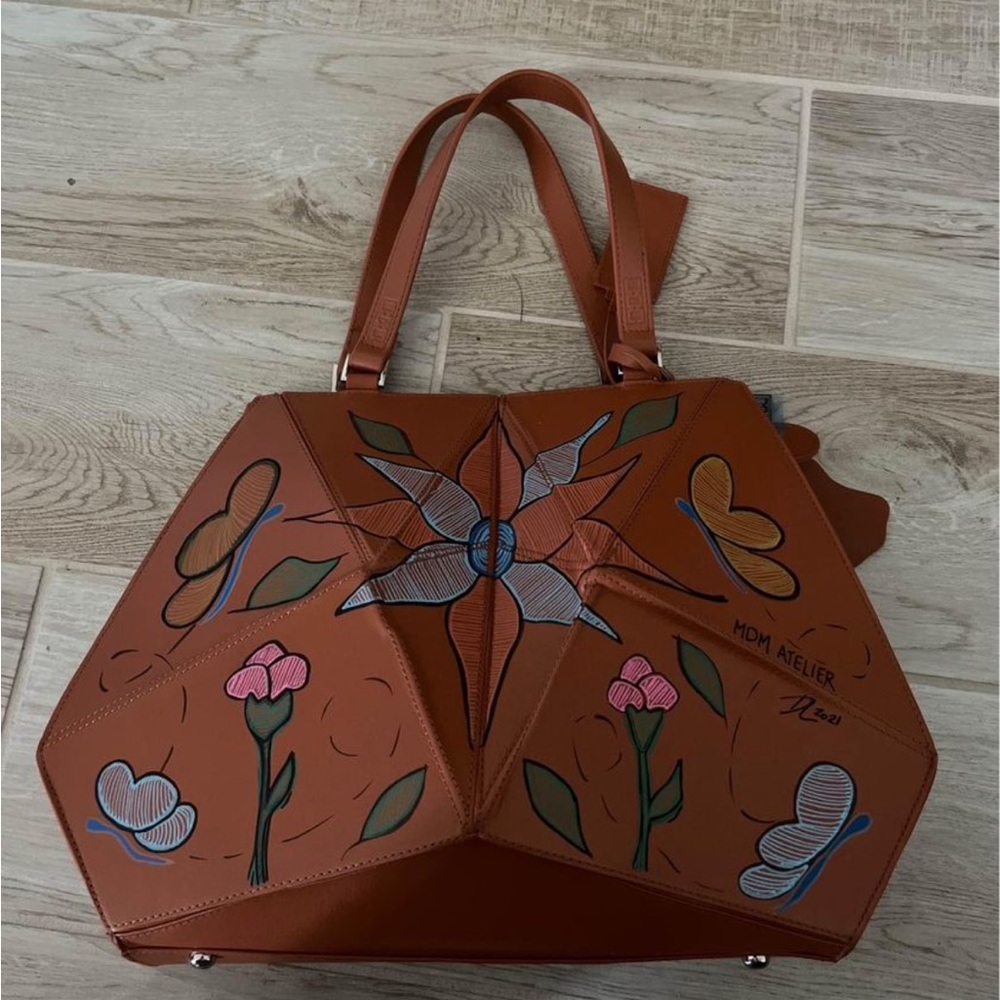 Brand New MDM Atelier Designs Handbag Italian Leather Hand Painted Pocketbook